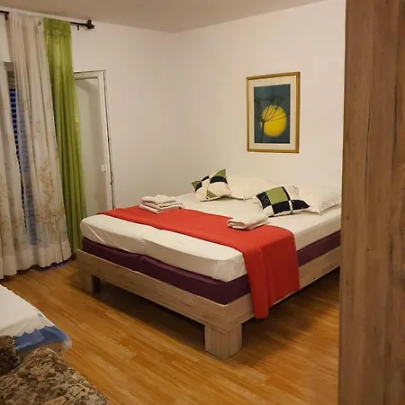 Hereditas Apartment *